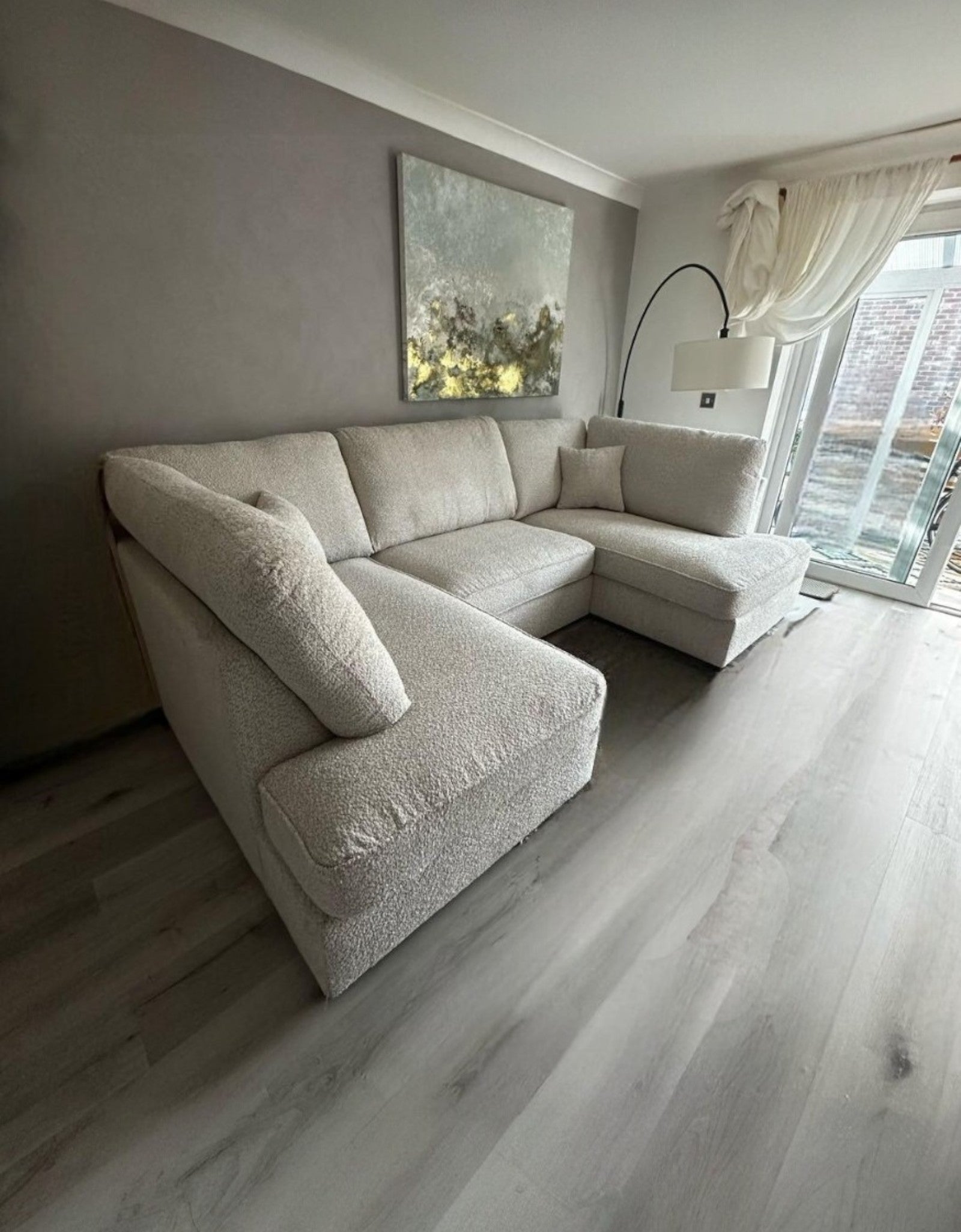 Bouclé vs Velvet Sofas: Which Fabric Is Right for Your Home?